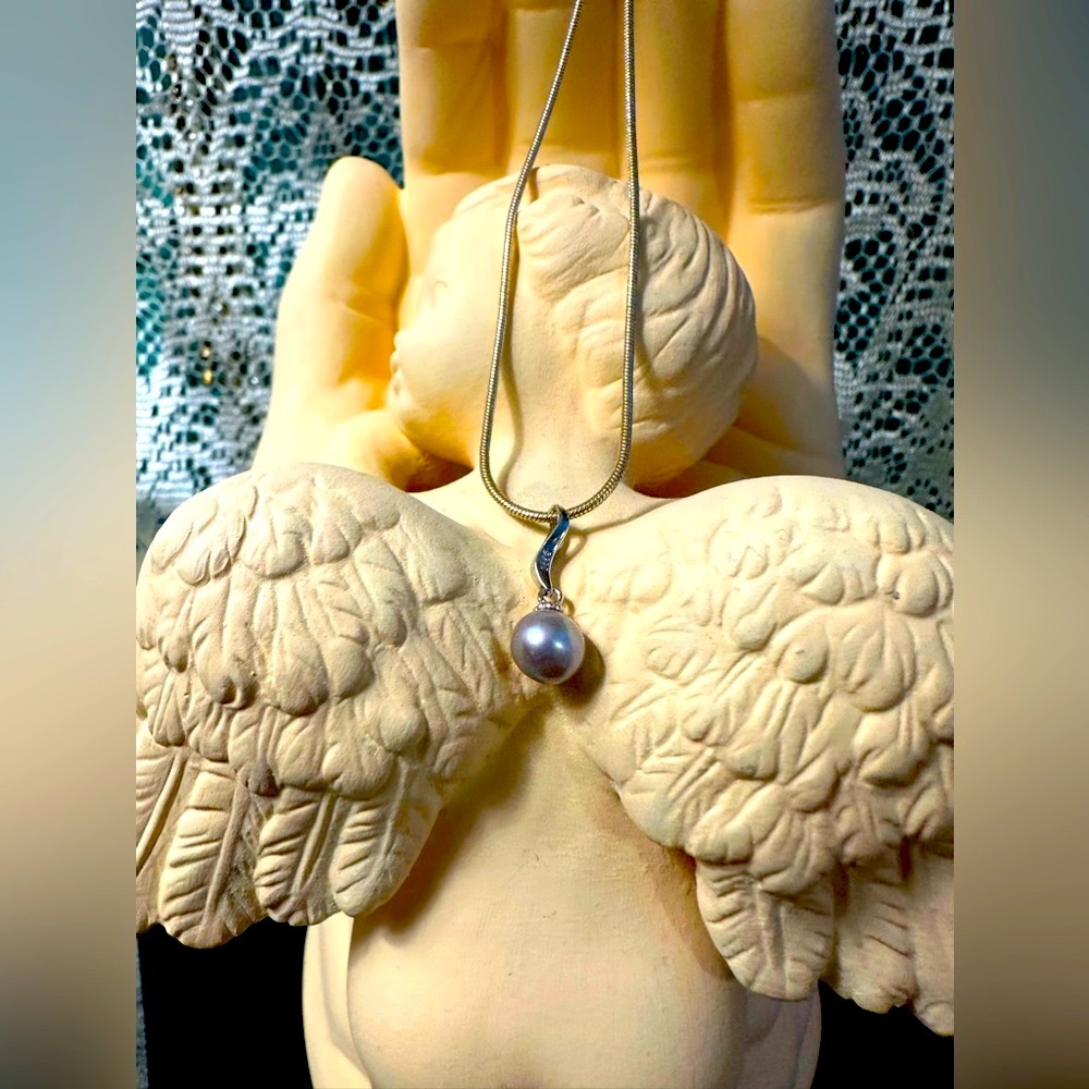 Akoya Pear soft blue set in 925 silver necklace